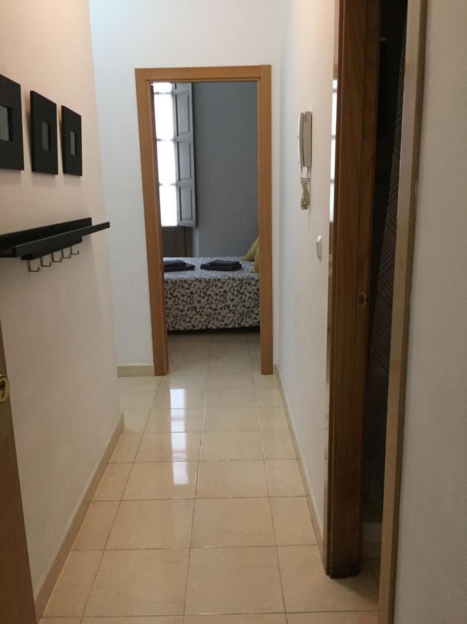 Malama Apartamentos Turisticos Малага Экстерьер фото