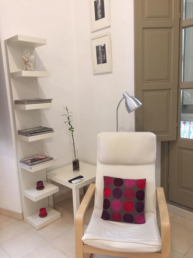 Malama Apartamentos Turisticos Малага Экстерьер фото