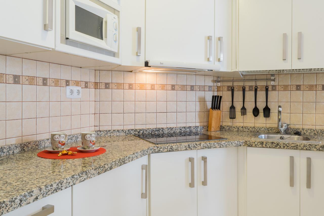 Malama Apartamentos Turisticos Малага Экстерьер фото