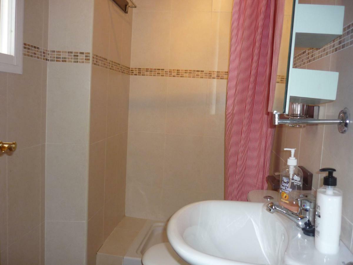 Malama Apartamentos Turisticos Малага Экстерьер фото